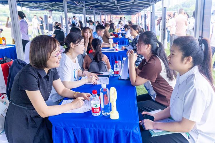 提供岗位超1000个_湘南地区医卫类行业2024届普通高等学校毕业生供需见面会举行(崗位畢業生供需)