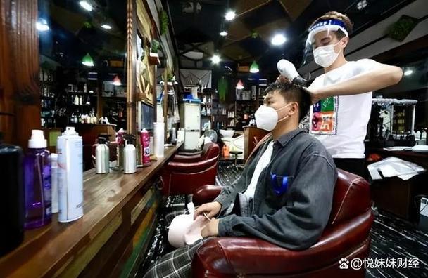 歪风邪气的低价理发店为何越开越多？又该如何整顿他们？(理發店低價越多)