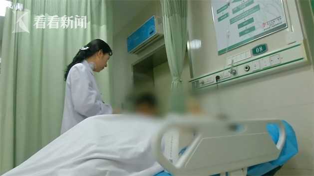 为排宿便听信美容院“肠道水疗”51岁女子两次洗肠致肠穿孔住进ICU(洗腸腸道水療)