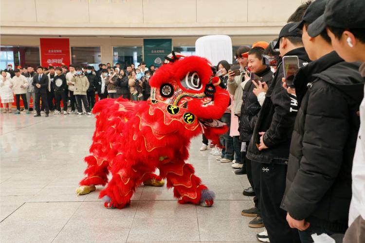 甘肃新东方“热辣滚烫”闹元宵(新東方讓人滾燙)