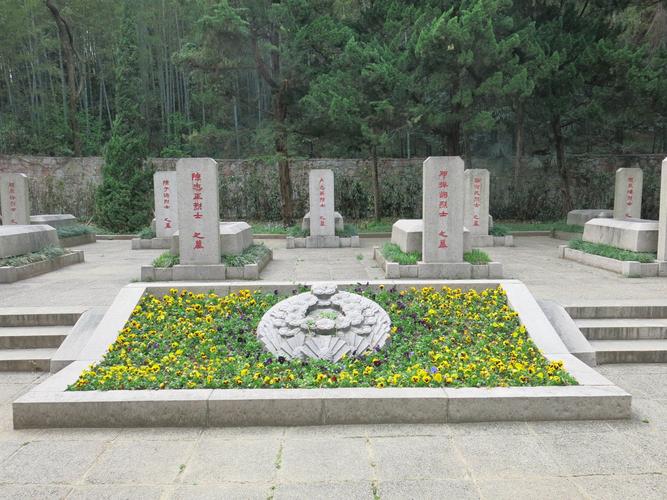 「周游江苏」南京雨花台(雨花石周遊烈士)