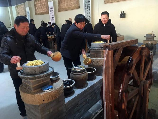 大荔有个“豆腐产业体验馆” 自己可以制作豆腐(豆腐大荔泰山)