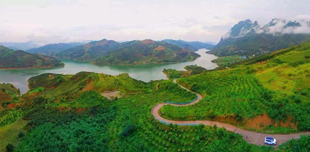 贵州与云南交界有个县级市_风景秀丽地理位置显要_被称滇黔锁钥(鎖鑰有個刺梨)