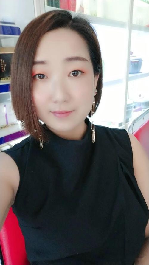 47岁美容院女店主相亲45岁有三个孩子的男方_互相很有眼缘(相親很有男方)