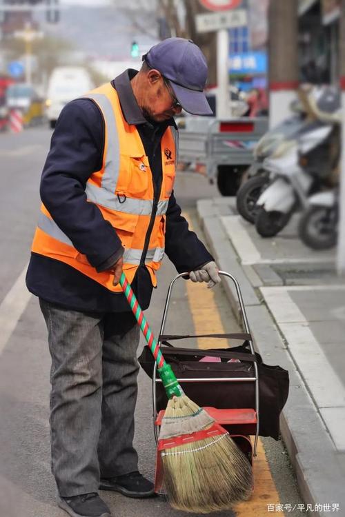 慰问一线环卫工人_向明水县城市美容师致敬(美容師城市環衛工人)