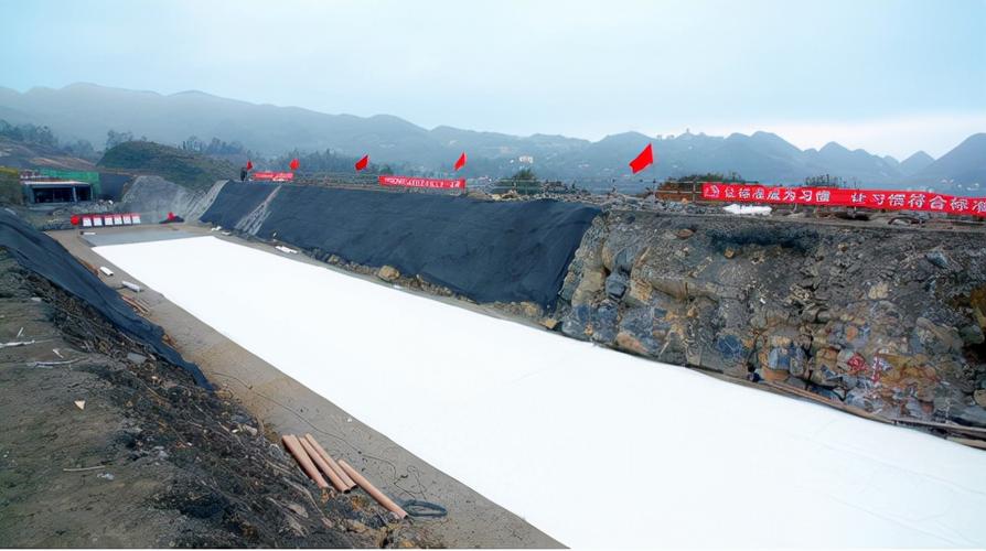 东方雨虹HDPE护航深汕西高速公路改扩建项目(隧道防水卷材)