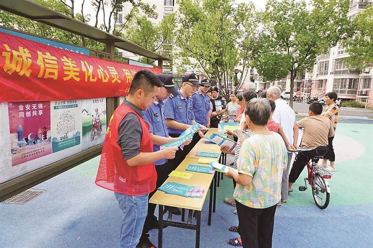 鄞州“绣花功夫”打造城市精细管理示范区(城市管理鄞州)