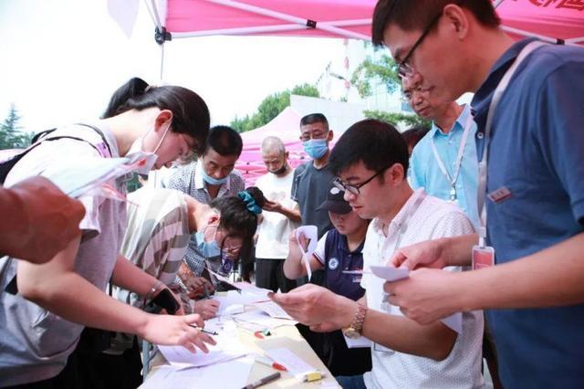 职教高考来了！生源爆满 潍坊各中职学校迎新生入学高潮(高考職教學校)