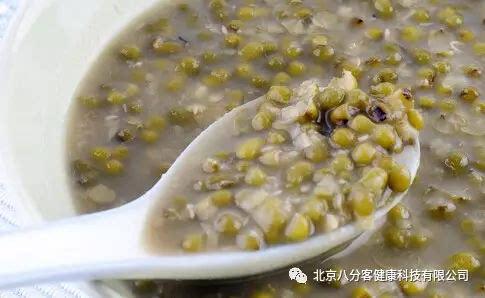 夏天不能错过8种食物！怎么少得了它_养颜消暑同时有减肥功效(綠豆湯夏天苦瓜)