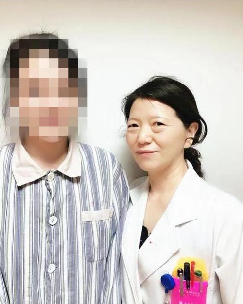 29岁女子打瘦脸针后肉毒素中毒_治疗两周后逐渐可下床走路(就診醫院肉毒素)