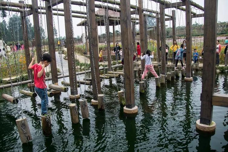 小长假去哪？藏在乡村中的萌宠乐园了解一下→(鄉村樂園藏在)