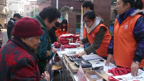 塘沽街道朝阳楼社区：打造“康寿”社区品牌 温馨服务从“头”开始(朝陽社區社工)